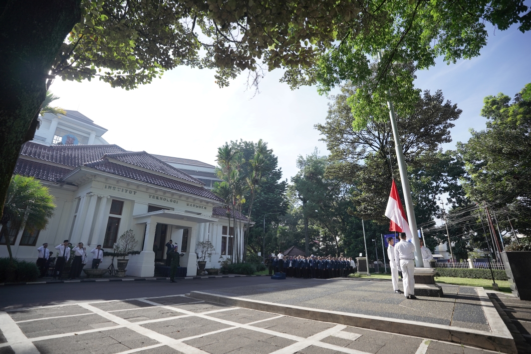 ITB Gelar Upacara Hardiknas 2026, Soroti Pendidikan yang Inklusif dan Kolaborasi untuk Kemajuan Bangsa